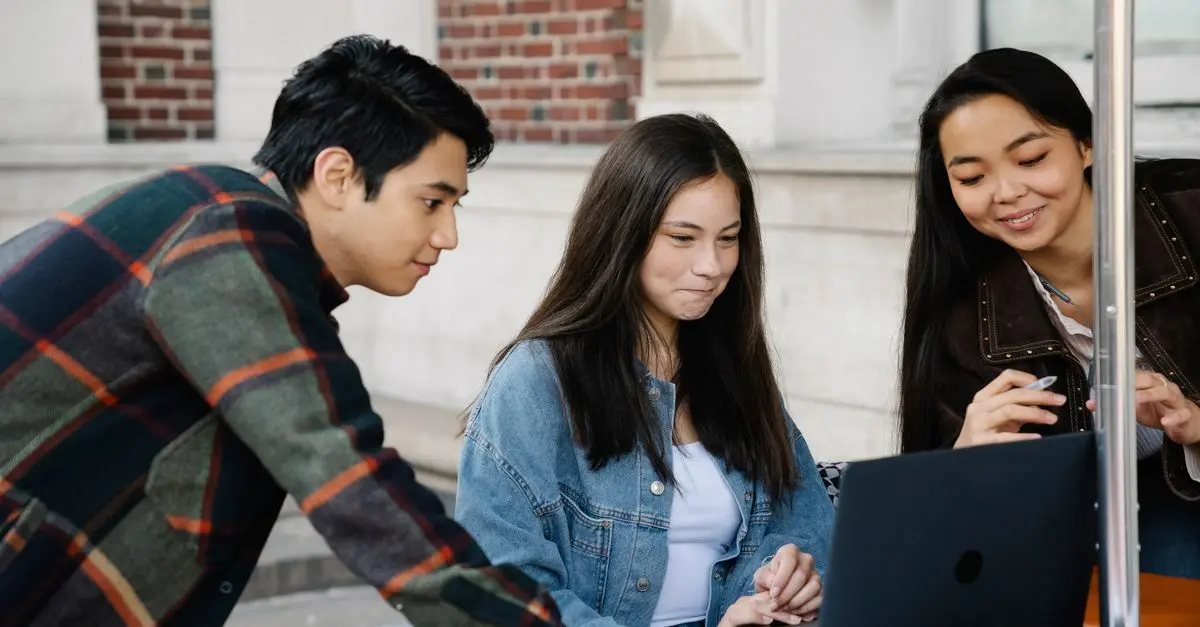 Cómo elegir la plataforma de e-learning ideal para tus necesidades