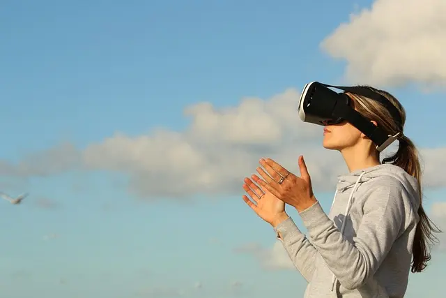 Cómo integrar la realidad aumentada en la educación virtual
