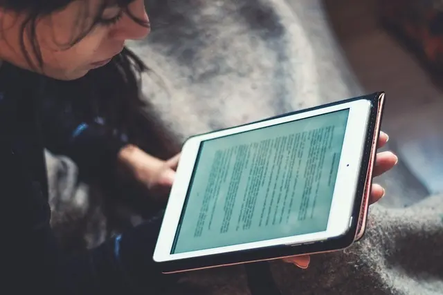 Cómo seleccionar la plataforma de e-learning ideal para tu negocio