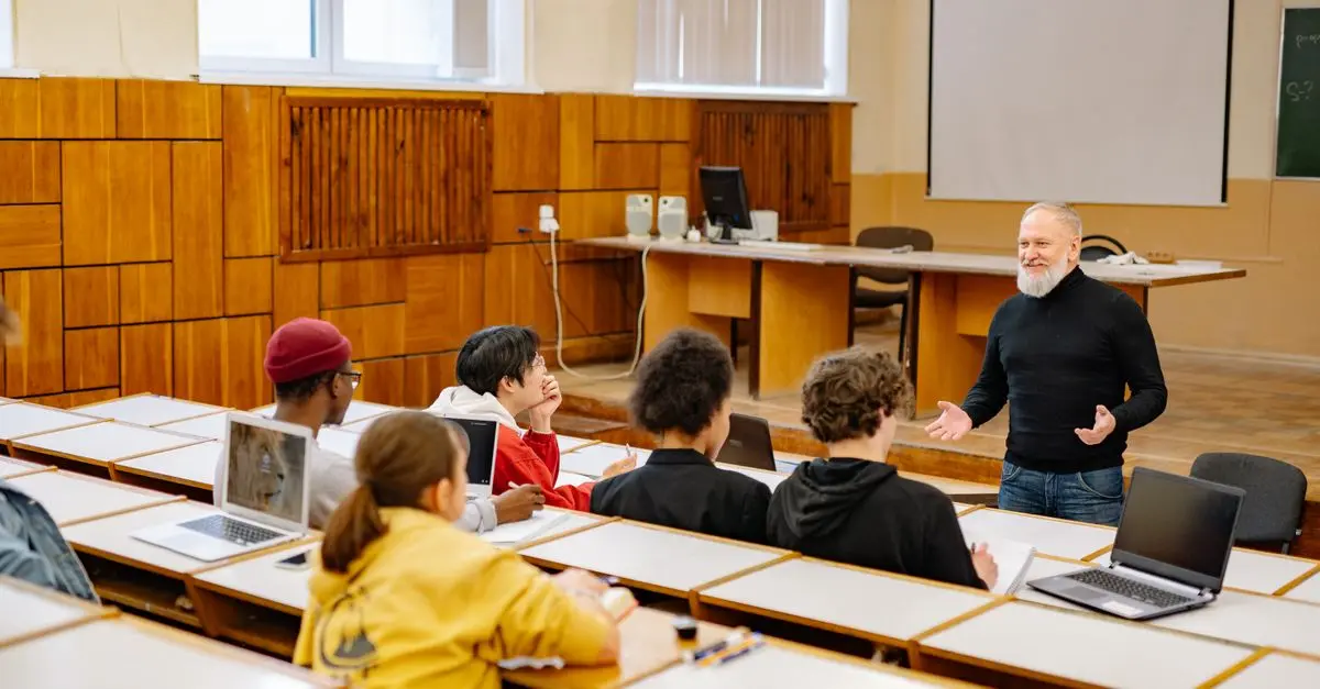 Cómo elegir la plataforma de e-learning ideal para tu negocio