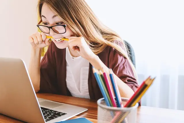 10 herramientas imprescindibles para mejorar tu educación virtual