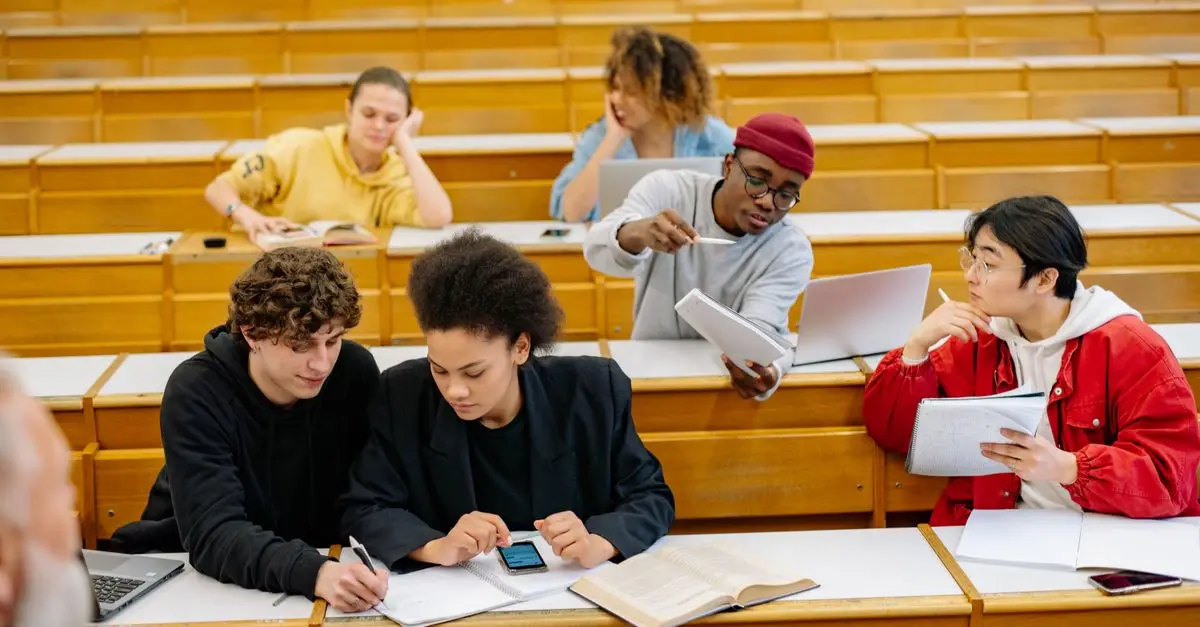 Cómo elegir la plataforma de e-learning perfecta para tus necesidades