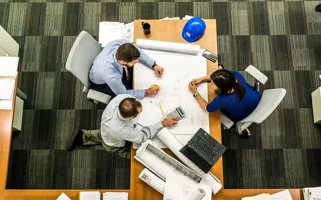 Cómo elegir la plataforma de e-learning más adecuada para tu negocio