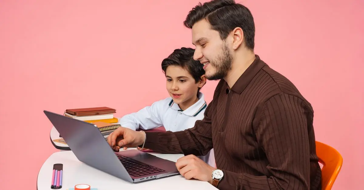 Cómo seleccionar la mejor plataforma de e-learning para tu negocio