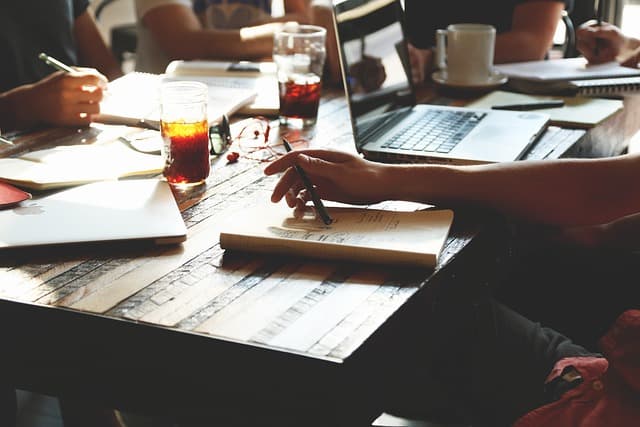 Cómo utilizar herramientas de colaboración virtual para mejorar el aprendizaje